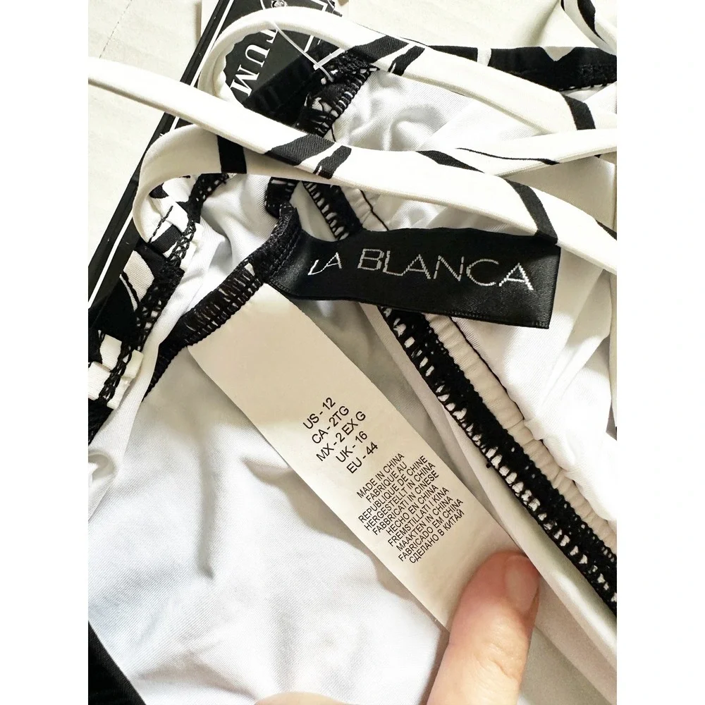 La Blanca One Piece Moonlit Silhouette Swimsuit 12 Black‎ FloralStrappy Back